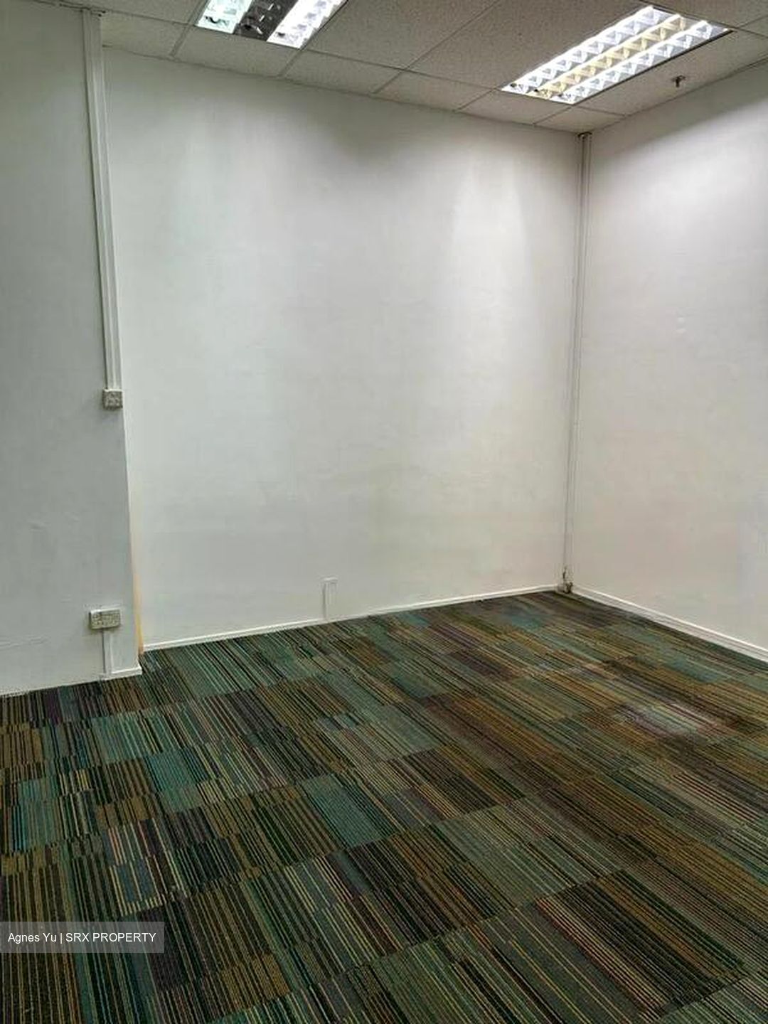 Sunshine Plaza (D7), Office #458118251